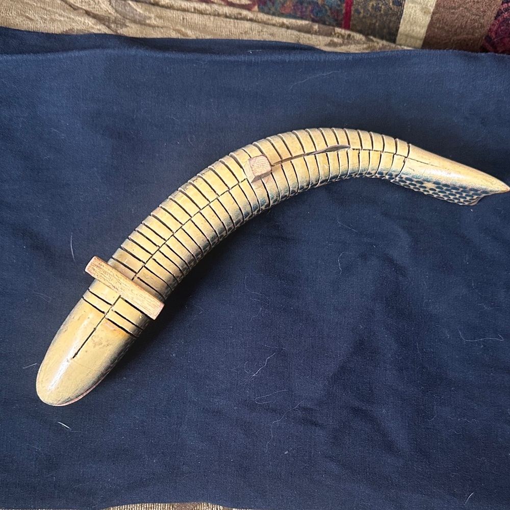 Vintage Wooden articulating fish toy - Picture 5 of 6